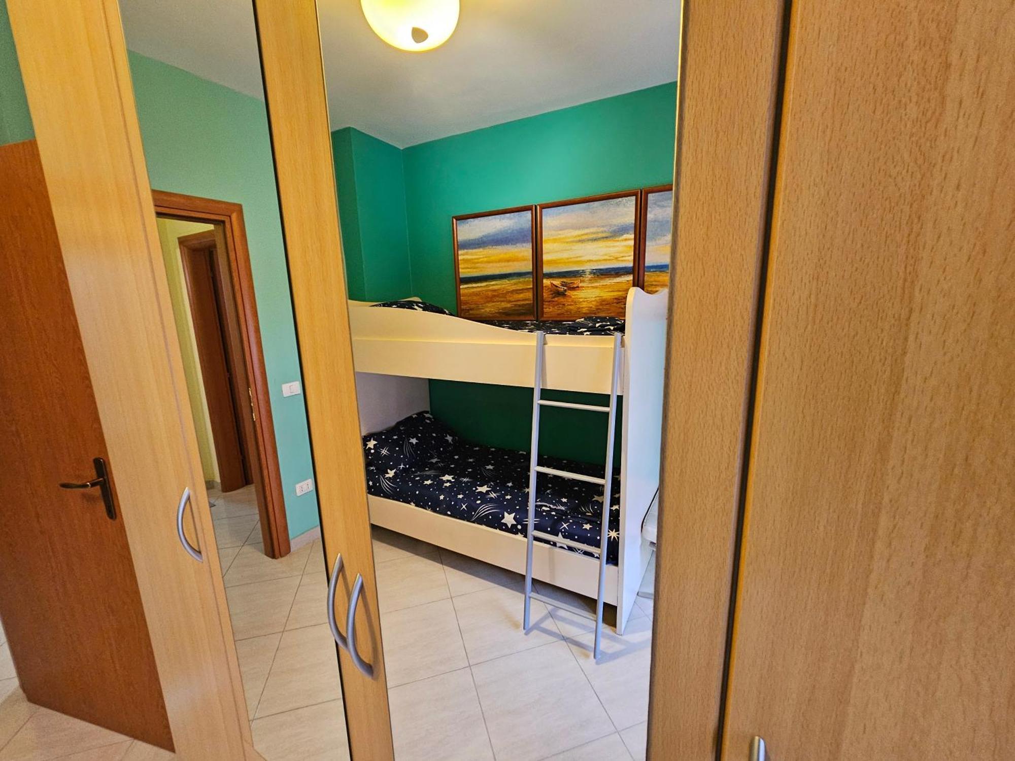 Bral Apartments 8 Two-Bedroom Beachfront Драч Екстериор снимка