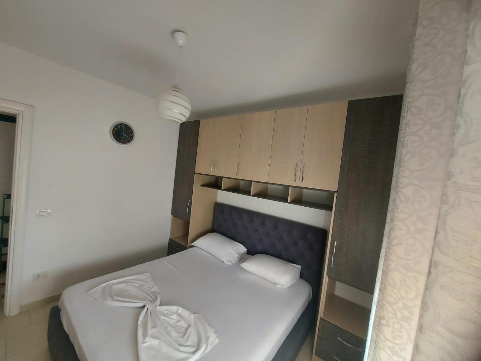 Bral Apartments 8 Two-Bedroom Beachfront Драч Екстериор снимка