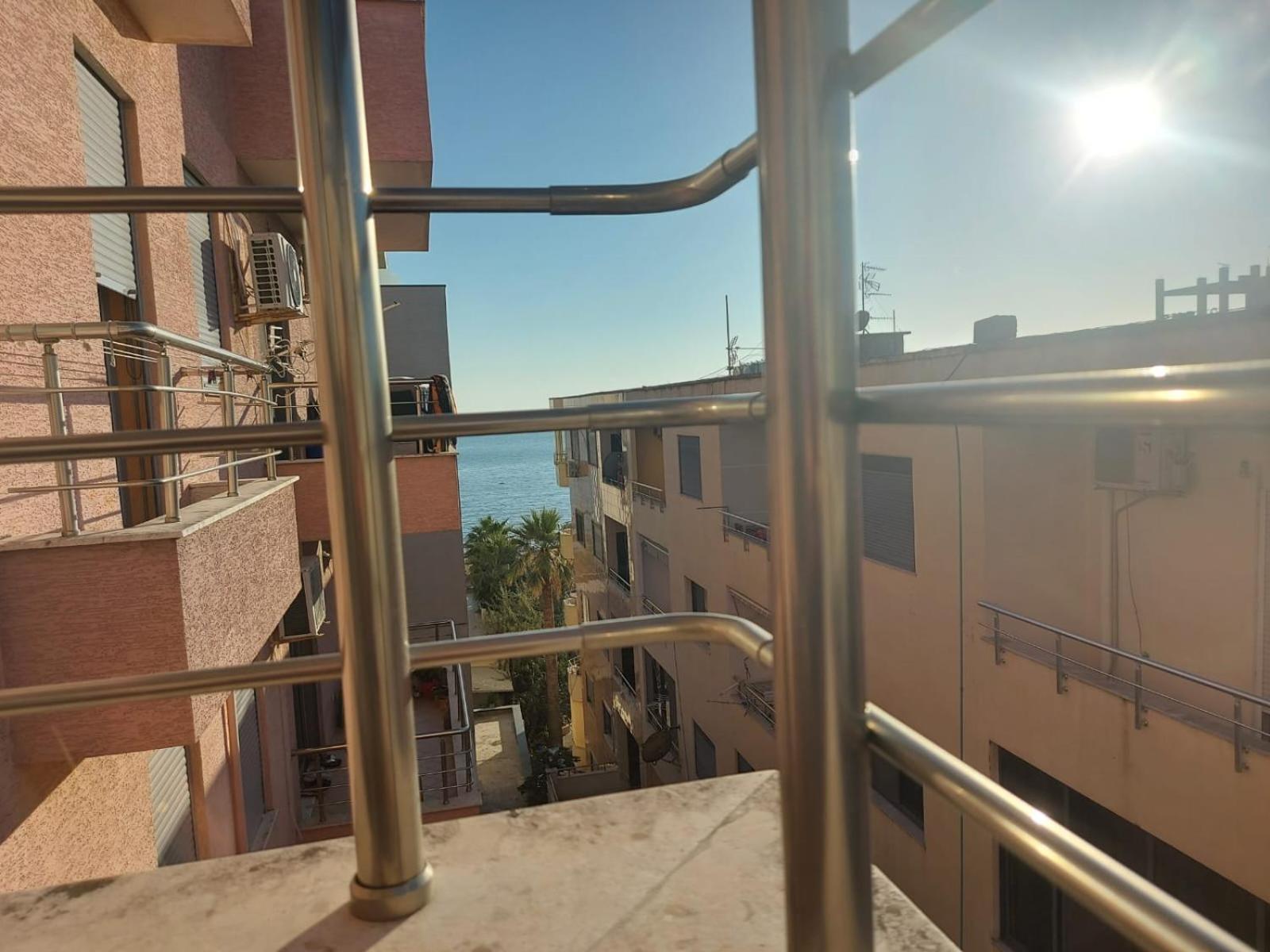 Bral Apartments 8 Two-Bedroom Beachfront Драч Екстериор снимка
